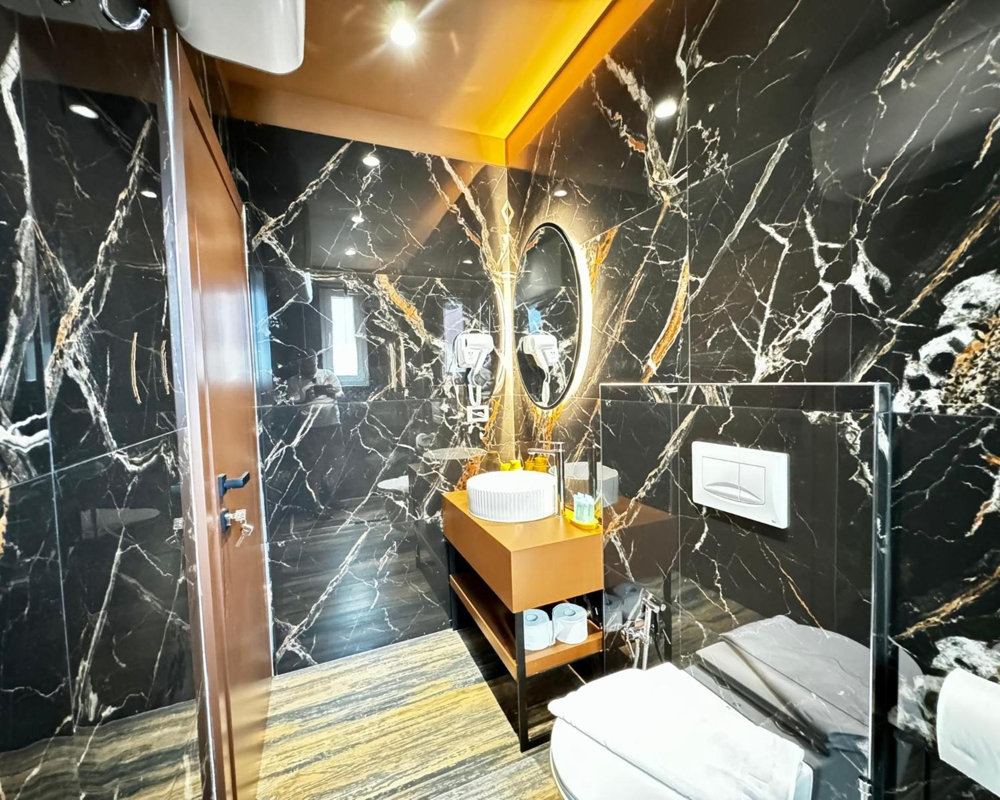 Villa Noem Tiranë Luaran gambar